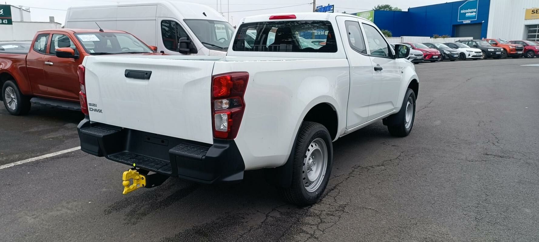  D-max  8  à vendre